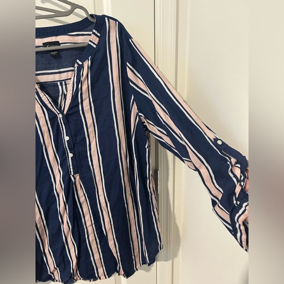 🎉Vertical Stripe Blouse - Picture 3 of 10